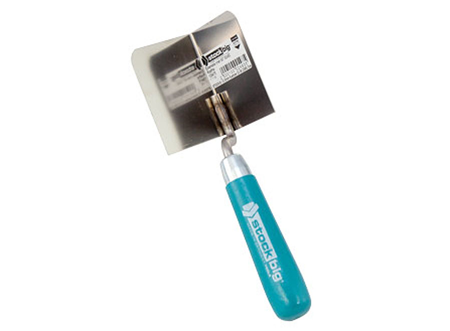 Eckenkelle 90° innen 80 x 60 mm rostfrei mit Holzgriff Eckenkelle 90° innen 80 x 60 mm rostfrei mit Holzgriff