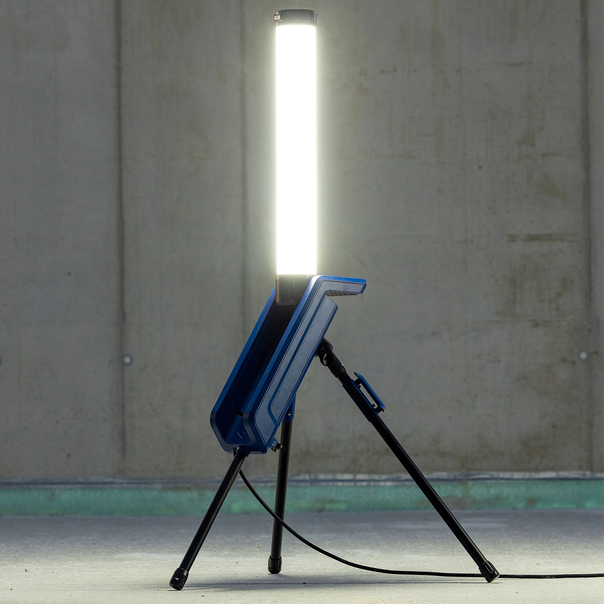 CENTRA 360° LED-Lichtsäule 70 W – 7.000 lm