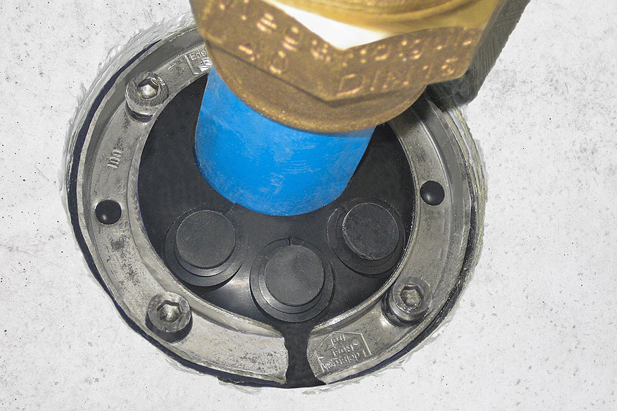 Standard-Ringraumdichtung für Regenwassernutzungsanlagen HSD100 RWD 1x25/32/40+3x6-18 b40 A2/EPDM55